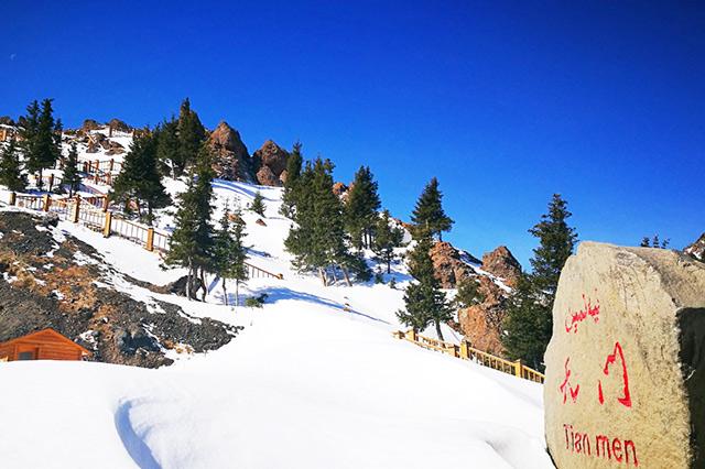 新疆之声，跨越边陲的播音之旅